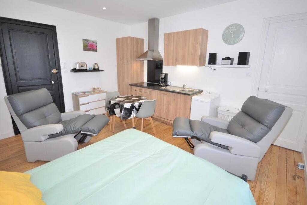 Studio meublé 4 étoile Vittel Extérieur photo